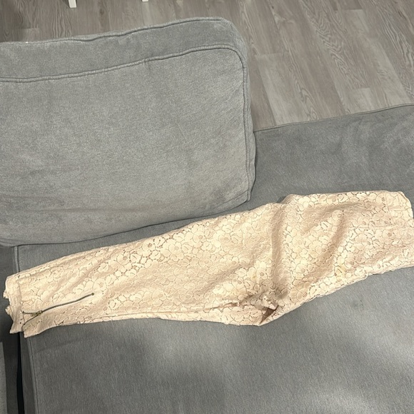 H&M - Picture 2 of 3